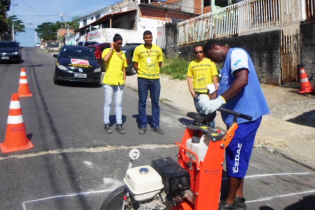 Laudo técnico vai definir se trabalho em tubulação da Cedae exige pagamento de insalubridade