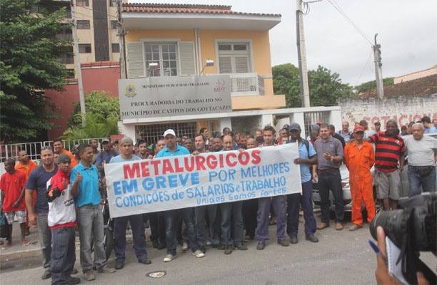 metalurgicos em greve