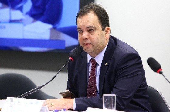 Deputado Elmar Nascimento, relator da proposta