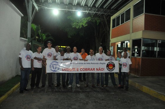 dirigir-e-cobrar-nao-menor