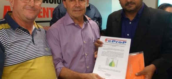 Diniz entrega proposta Previdência