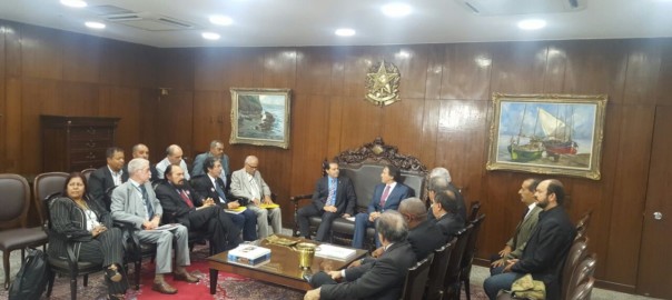 Reunião das centrais sindicais com o presidente do Senado, Eunício Oliveira